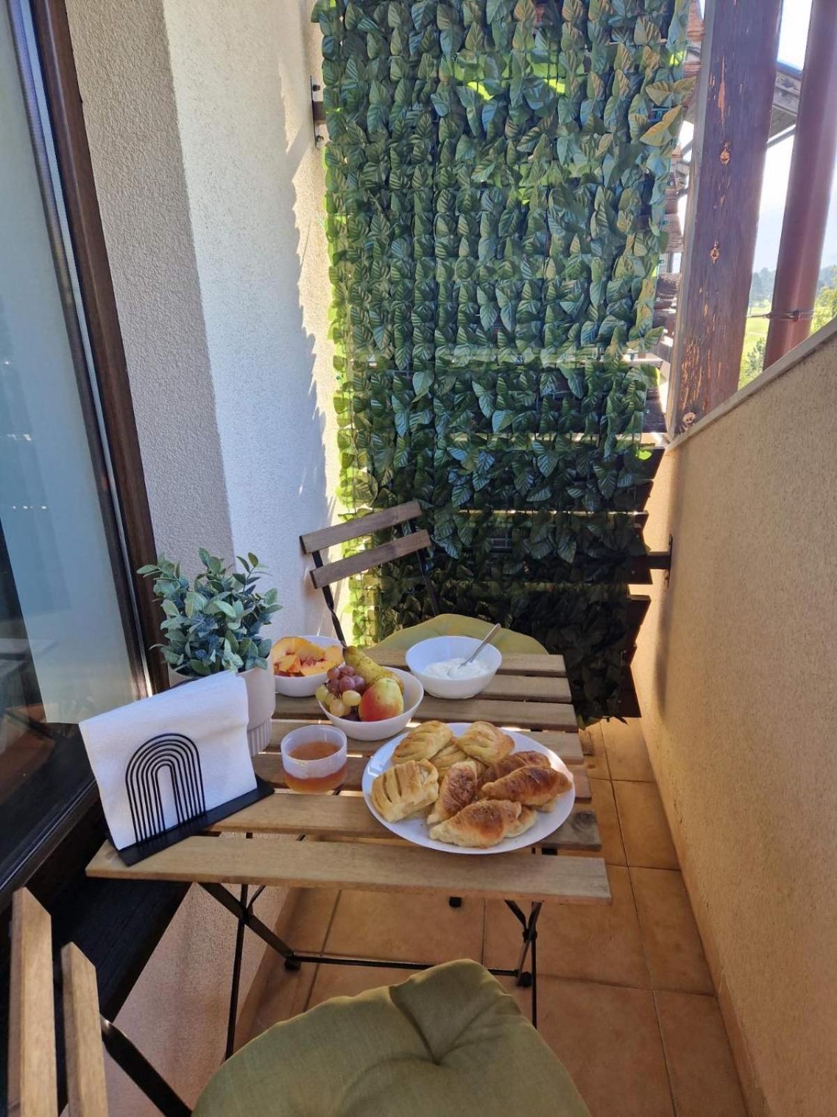 Pirin Bliss Apartment Ski, Spa And Relax At Terra Complex ราซล็อก ภายนอก รูปภาพ